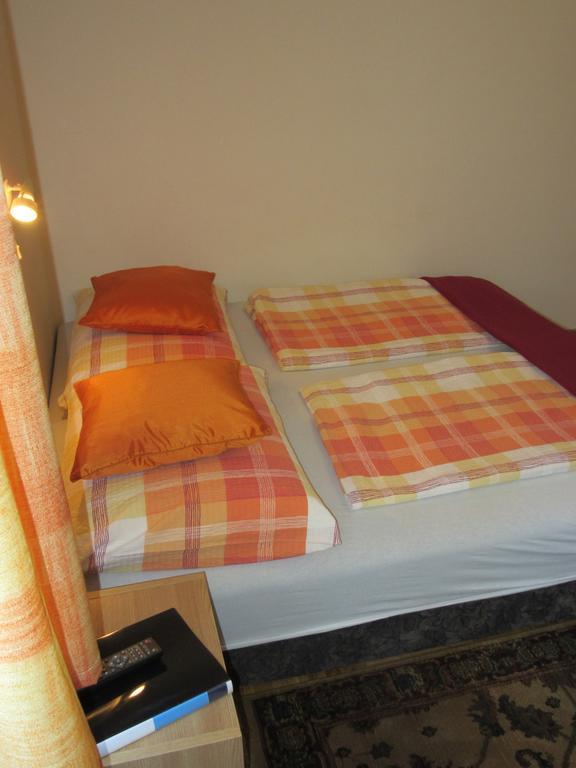 Suele Apartments & Rooms Balatonfüred Quarto foto