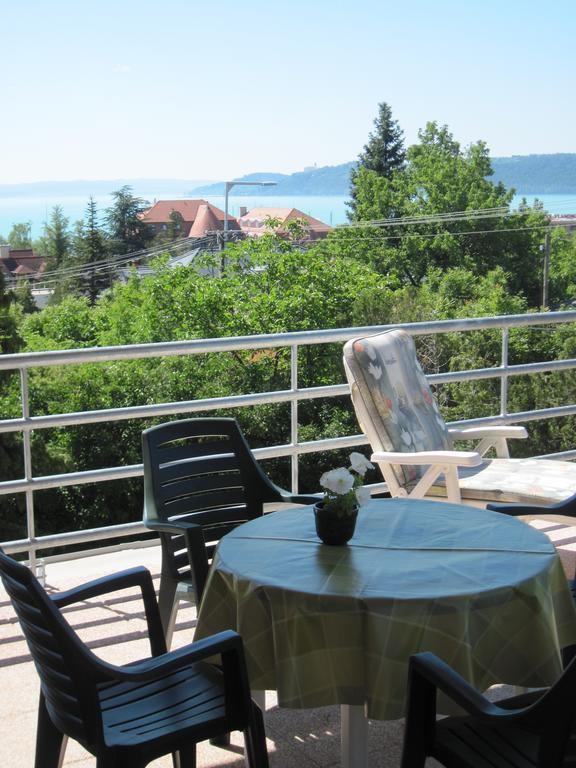 Suele Apartments & Rooms Balatonfüred Quarto foto