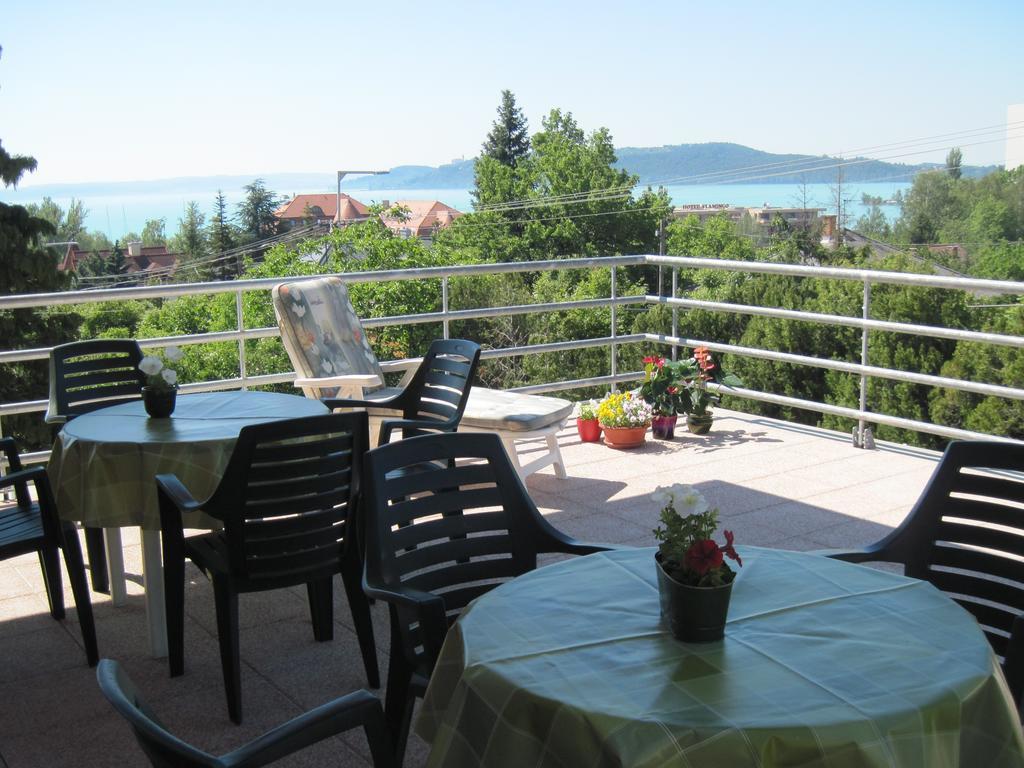 Suele Apartments & Rooms Balatonfüred Quarto foto